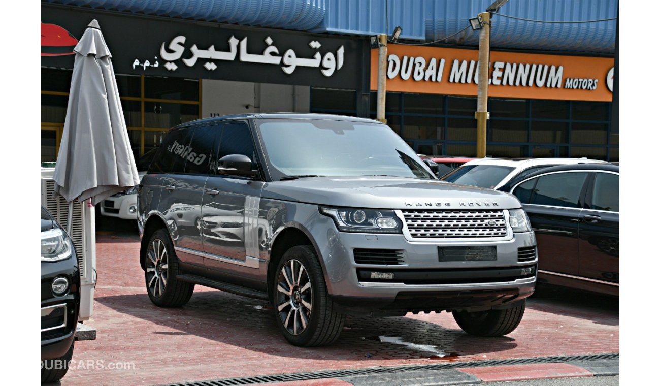 Land Rover Range Rover Vogue SE Supercharged Accident Free Under Warranty 2013 GCC