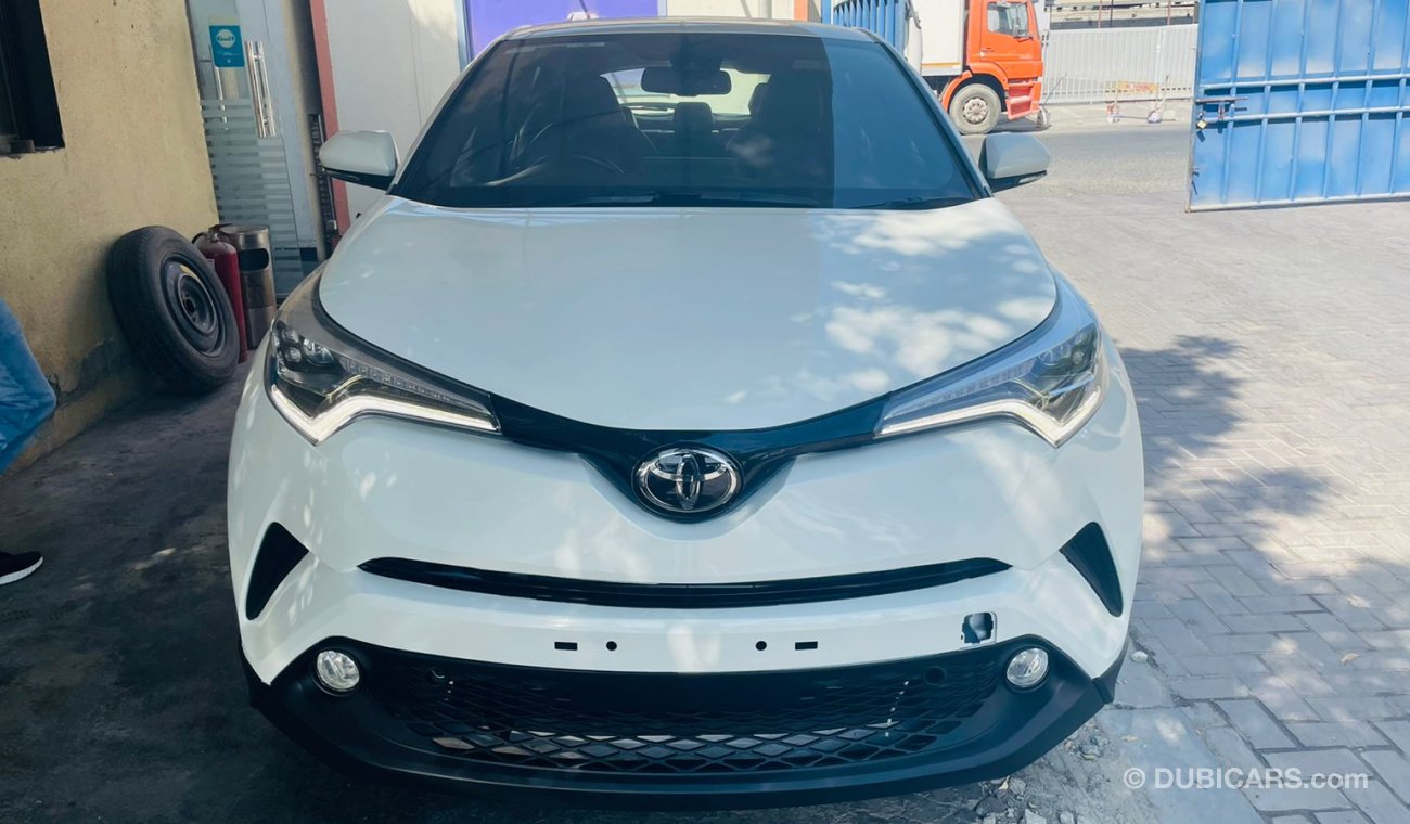 Toyota C-HR RIGHT HAND TURBO