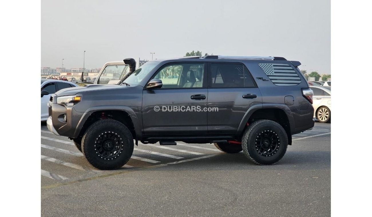 Toyota 4Runner *Offer*2018 Toyota 4Runner Off Road TRD Full Option 4.0L V6 /