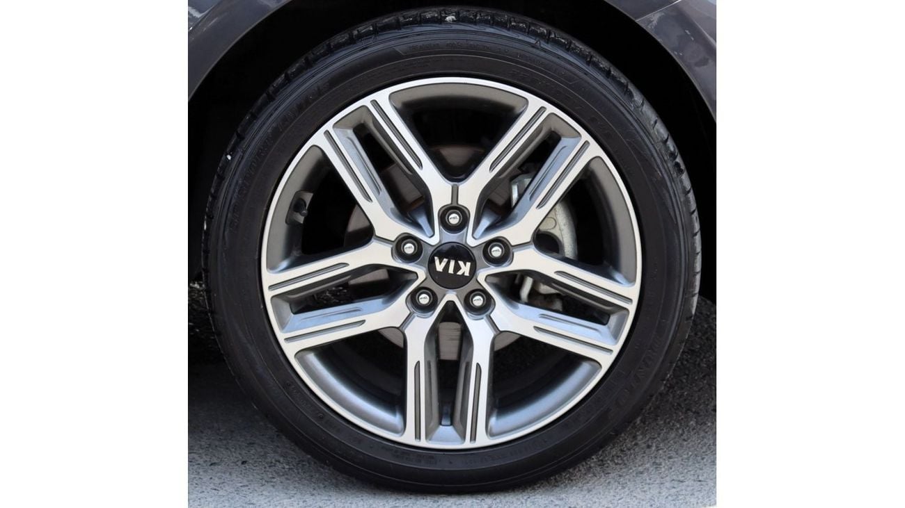 كيا سيراتو MPI توب خالية من الحوادث - خليجي - مكينة 1600 سي سي - فل اوبشن - السيارة بحالة ممتازة من الداخل والخ