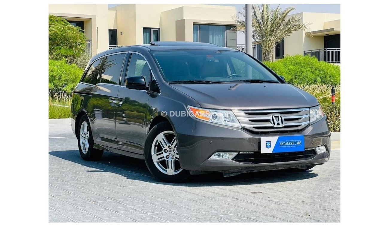 Honda Odyssey Touring 1385 P.M ODYSSEY 3.5L ll TOPEND ll AUTOMATIC DOORS ll GCC ll WELL MAINTAINED