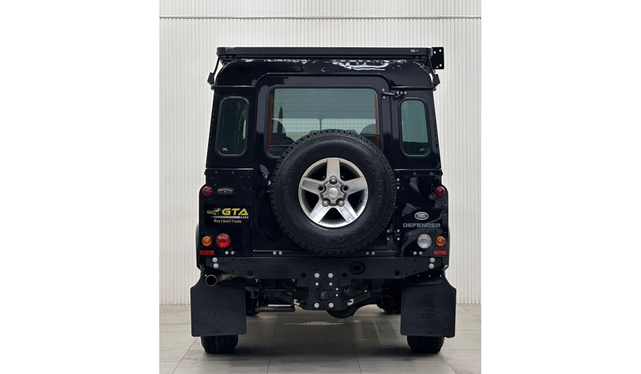 Land Rover Defender 2014 Land Rover Defender 110 Manual Transmission, Service History, Low Kms, GCC