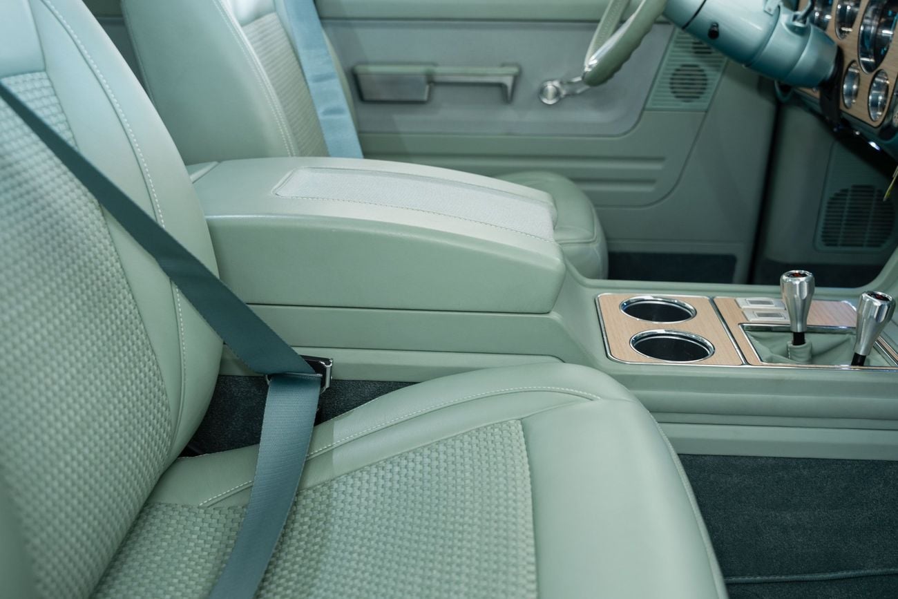 شيفروليه بليزر K5 Velocity Restorations LT1 10 Speed Pro Touring Restomod