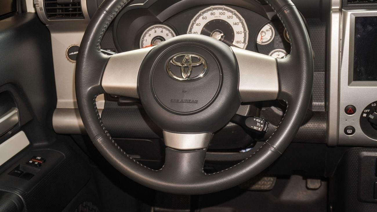 تويوتا إف جي كروزر