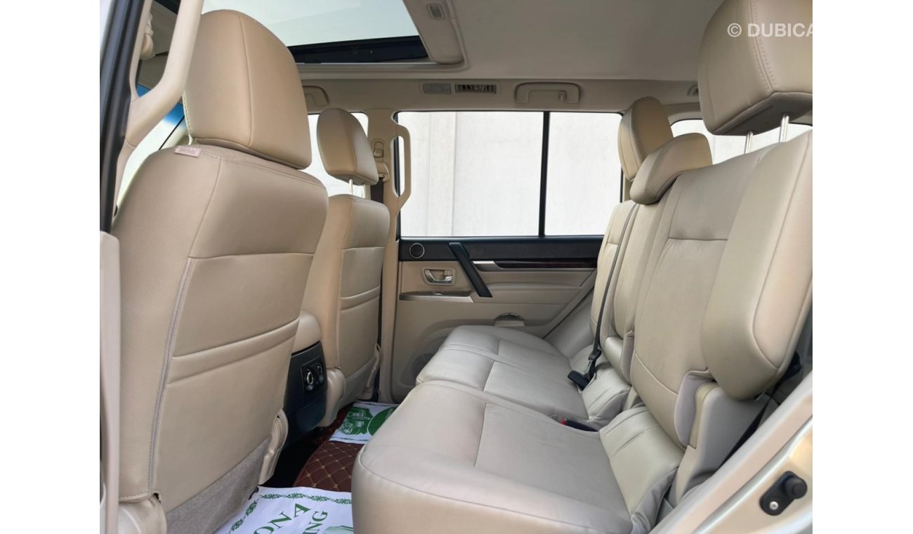 Mitsubishi Pajero Mitsubishi Pajero 2014 GCC, full option, absolutely no accidents, very clean inside and out