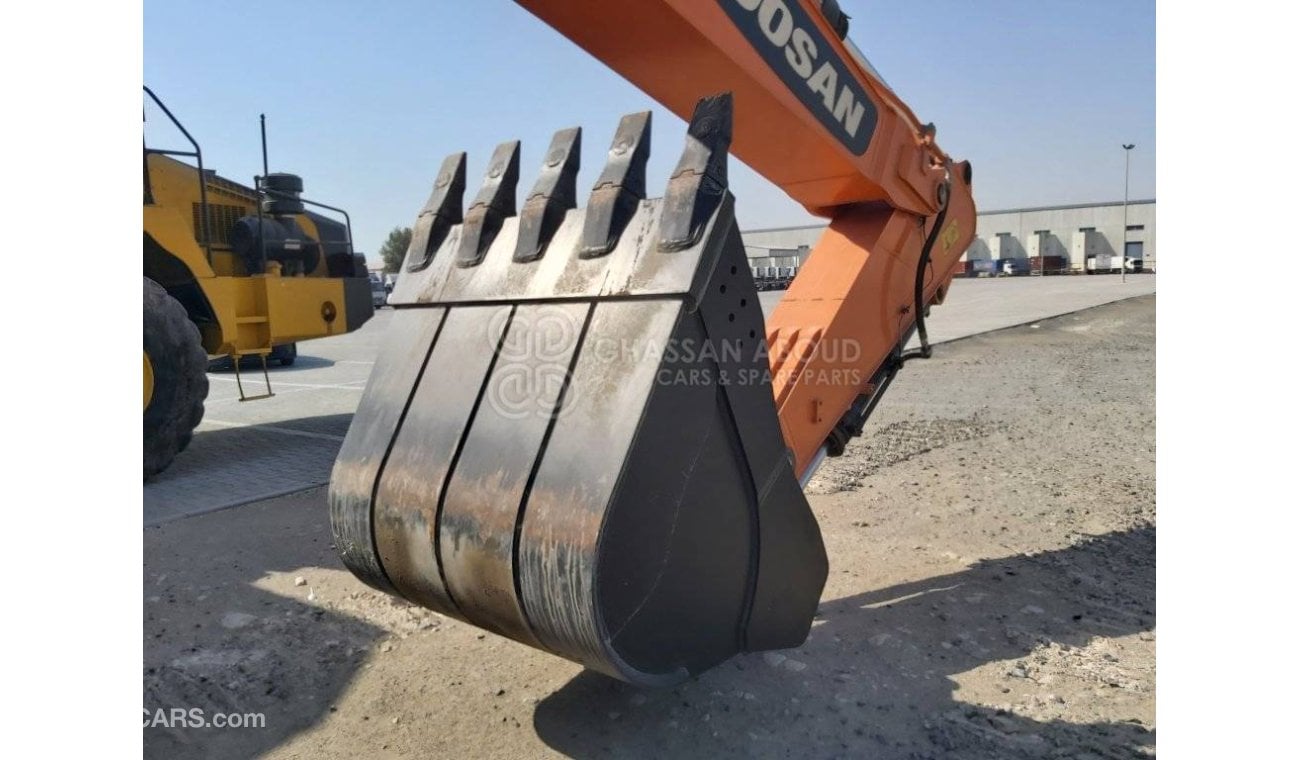 Doosan DX300 LCA DOOSAN DX300 LCA – CRAWLER EXCAVATOR OPERATING WEIGHT 29.6 TON WITH 1.47 CBM BUCKET (HEAVY DUTY) SHO