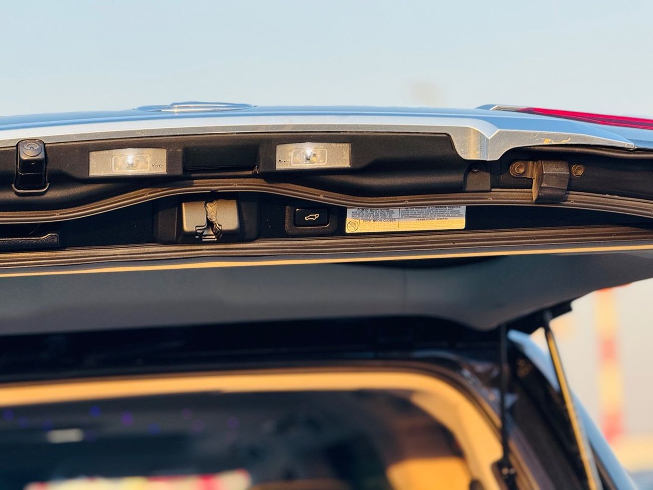 لكزس LX 570 RHD LEXUS LX570 FULL OPTION