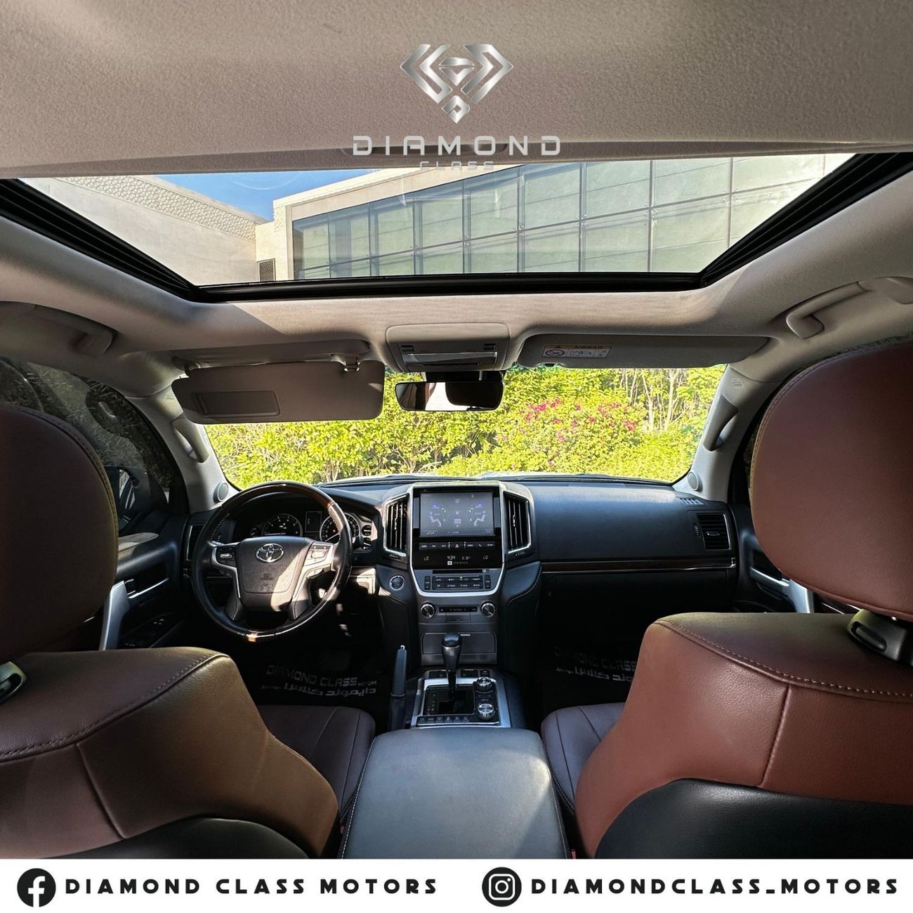 Toyota Land Cruiser Toyota Land Cruiser VXR Full option  GCC  Under Warranty  Full Service History