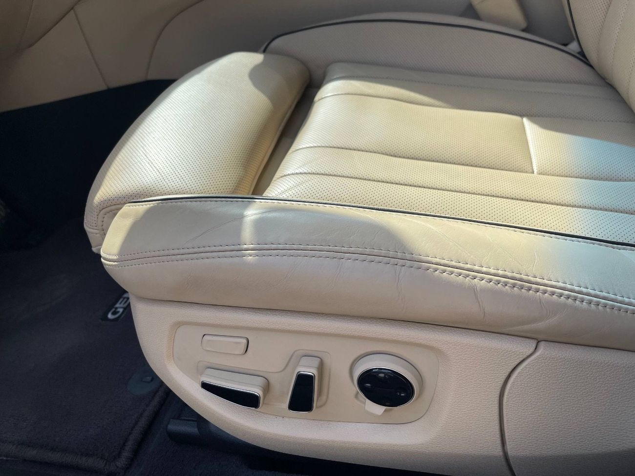 جينيسس G80 V6 3.8L / PANORAMIC SUNROOF / 360 CAMERA / RADAR / COOLING AND HEATING SEATS