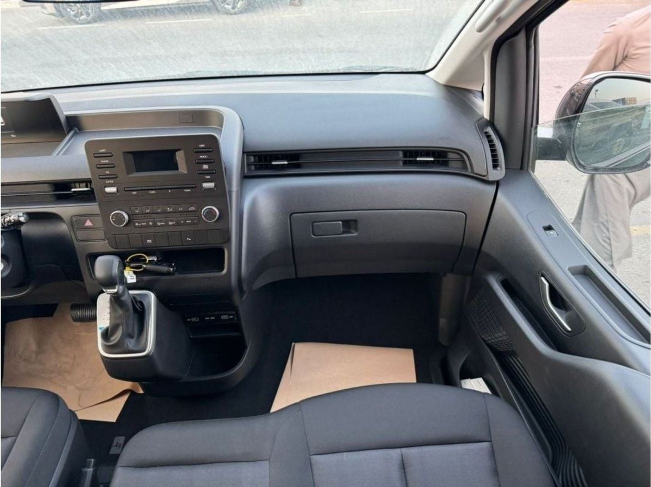 Hyundai Staria 3.5L PETROL, AUTOMATIC 2026