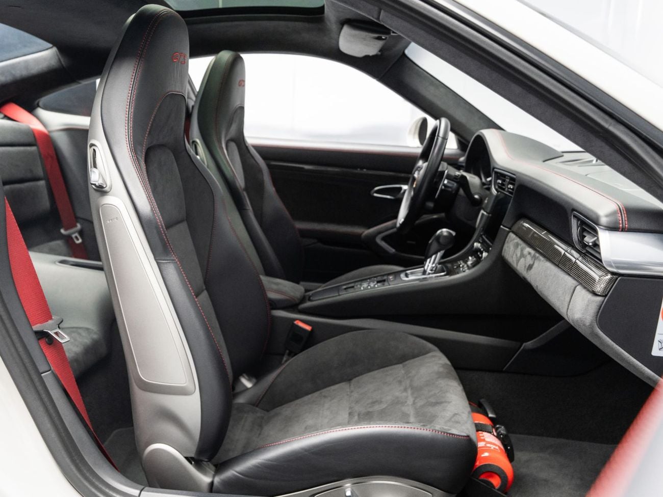 Porsche 911 Carrera 4GTS 3.8L Coupe SUMMER STARTS NOW | EXCLUSIVE DEAL BY BLACKLINE September 2027 Porsche Warra