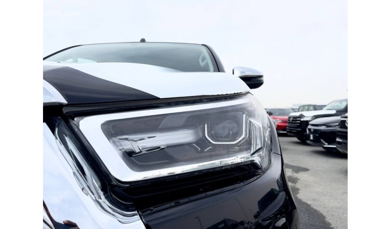 Toyota Hilux SR5, 4.0L Petrol, 4X4 Push Start, Cruise Control Black 2023MY