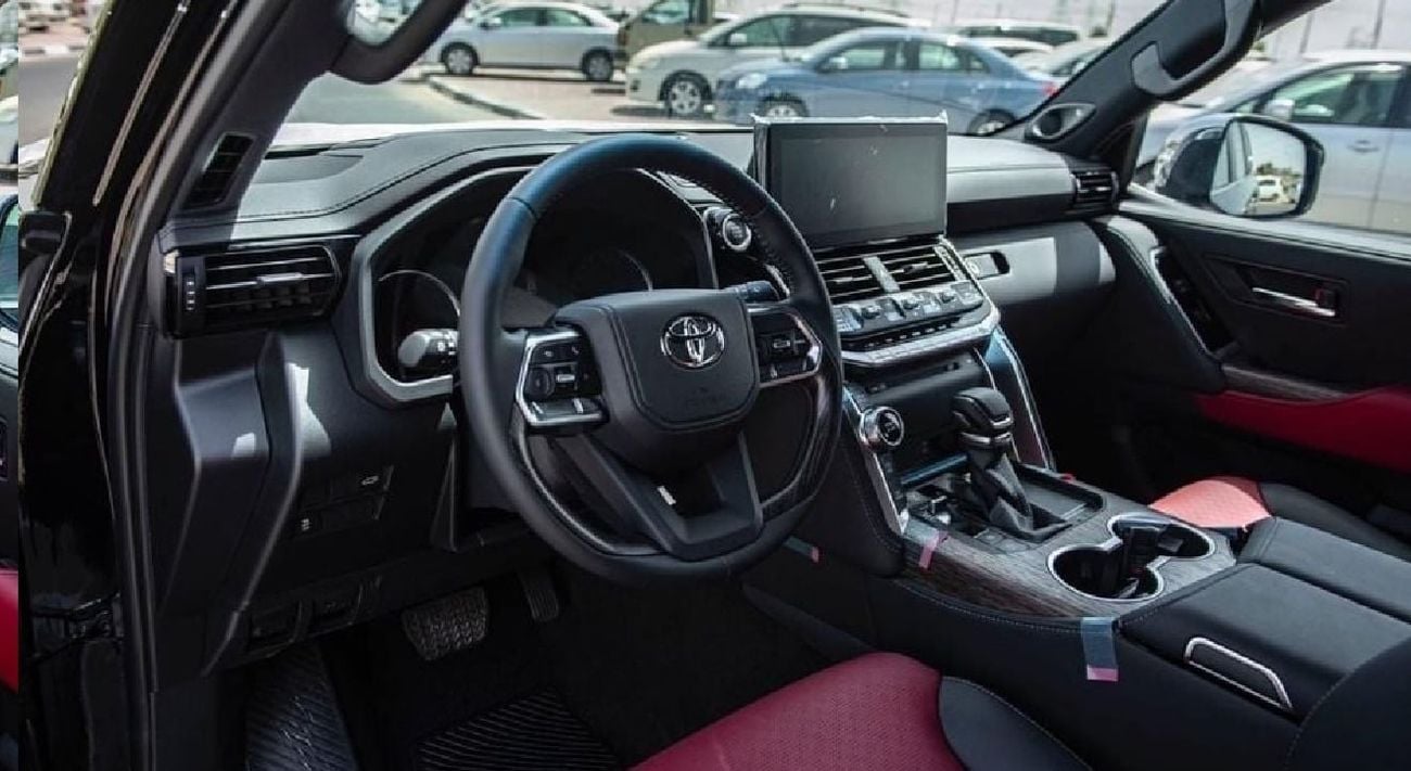 Toyota Land Cruiser 2025 VXR 3.5L TWIN TURBO PETROL ENGINE FULL OPTION