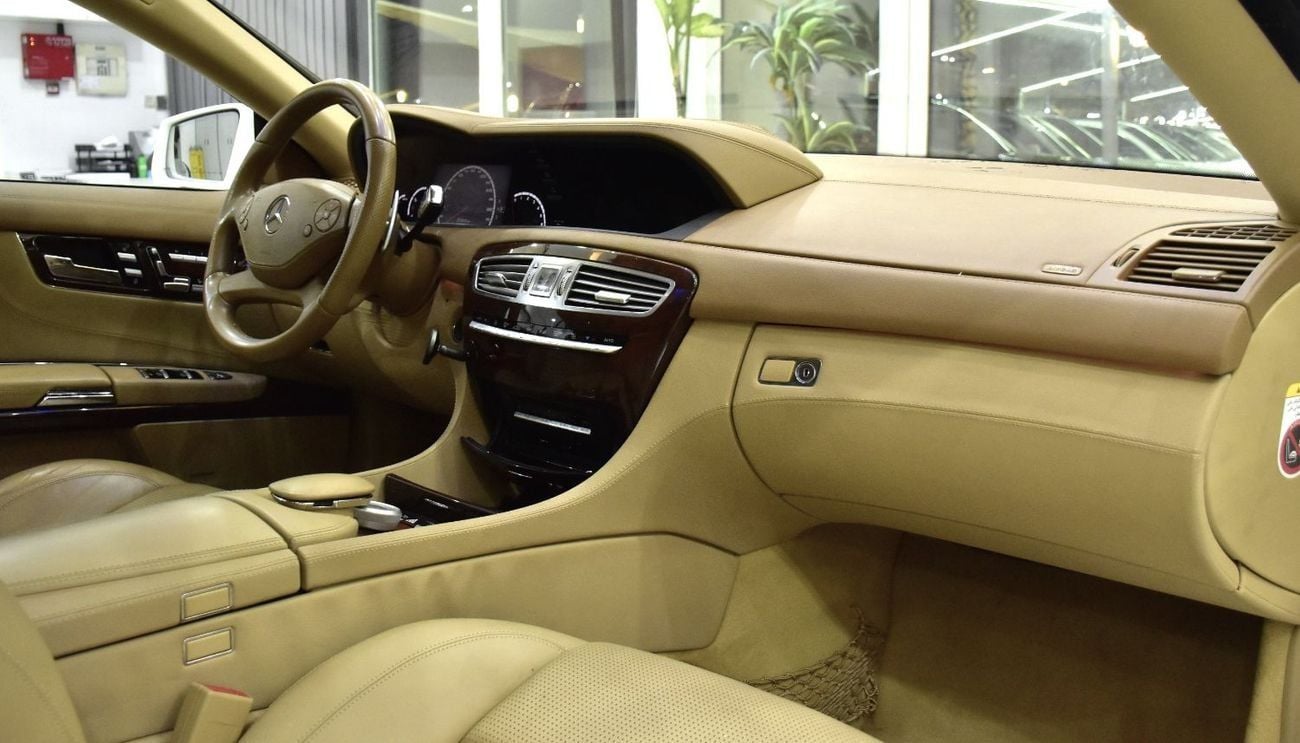 مرسيدس بنز CL 63 AMG EXCELLENT DEAL for our Mercedes Benz CL63 AMG ( 2011 Model ) in White Color GCC Specs