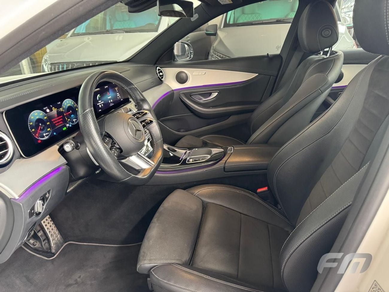 مرسيدس بنز E300 PREMIUM PLUS - HYBRID (AMG)