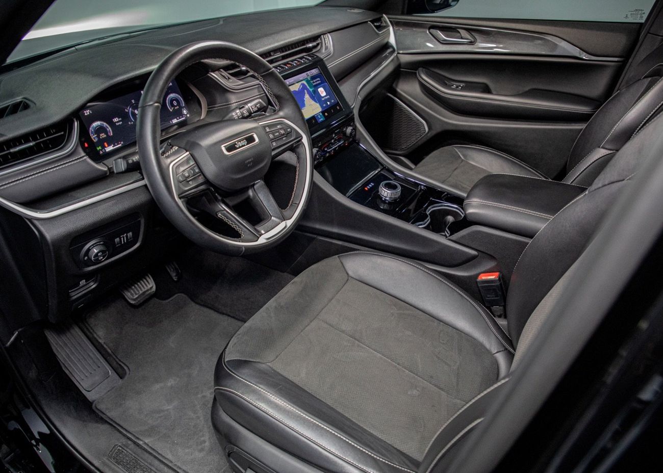 جيب جراند شيروكي Altitude 3.6L