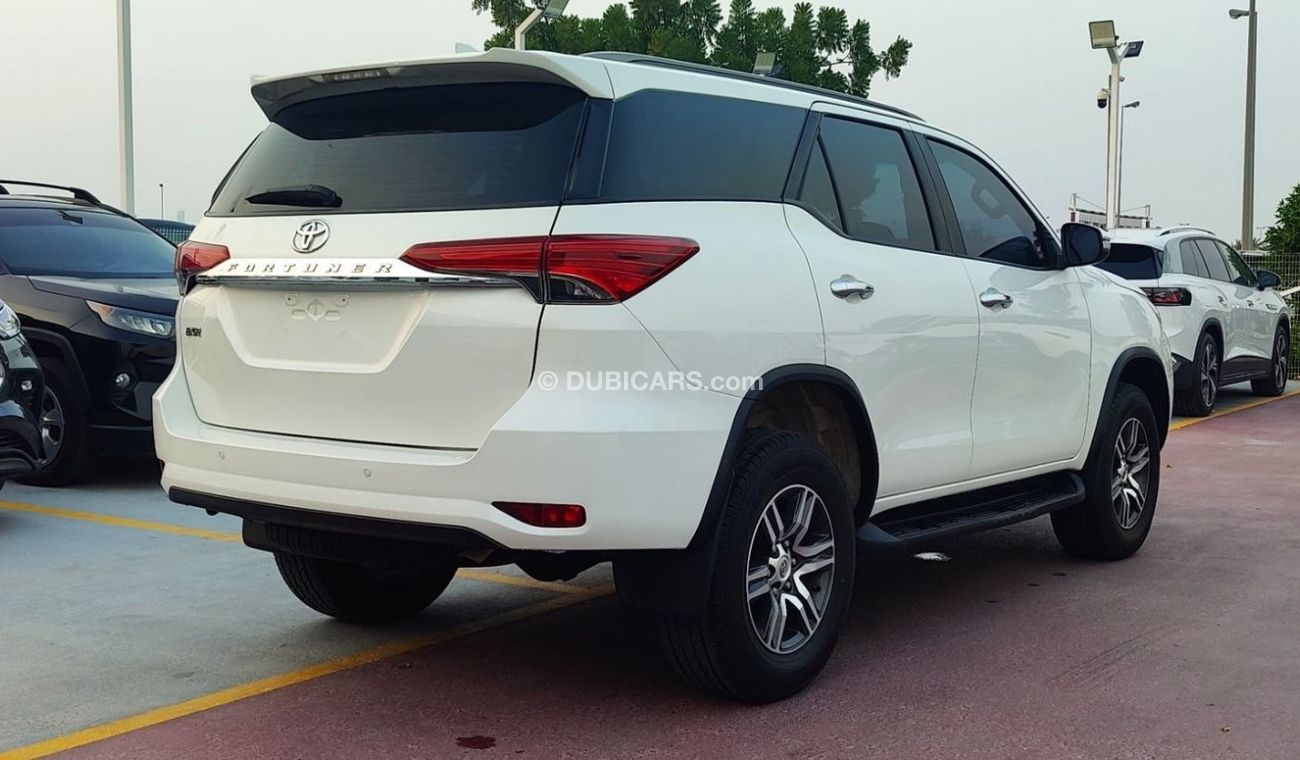 Toyota Fortuner 2017 Toyota Fortuner EXR (AN150), 5dr SUV, 2.7L 4cyl Petrol, Automatic, Four Wheel Drive