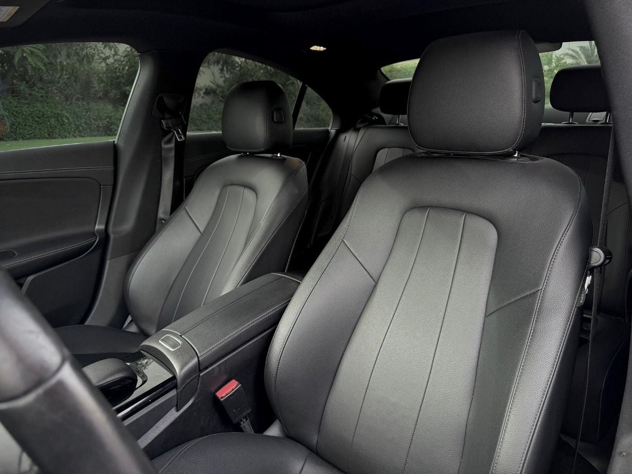 Mercedes Benz CLA250 PREMIUM AMG