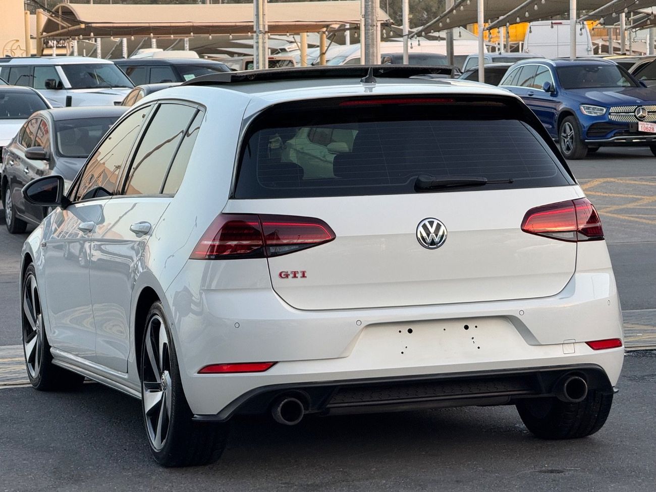 Volkswagen Golf GTI Sport 2.0T