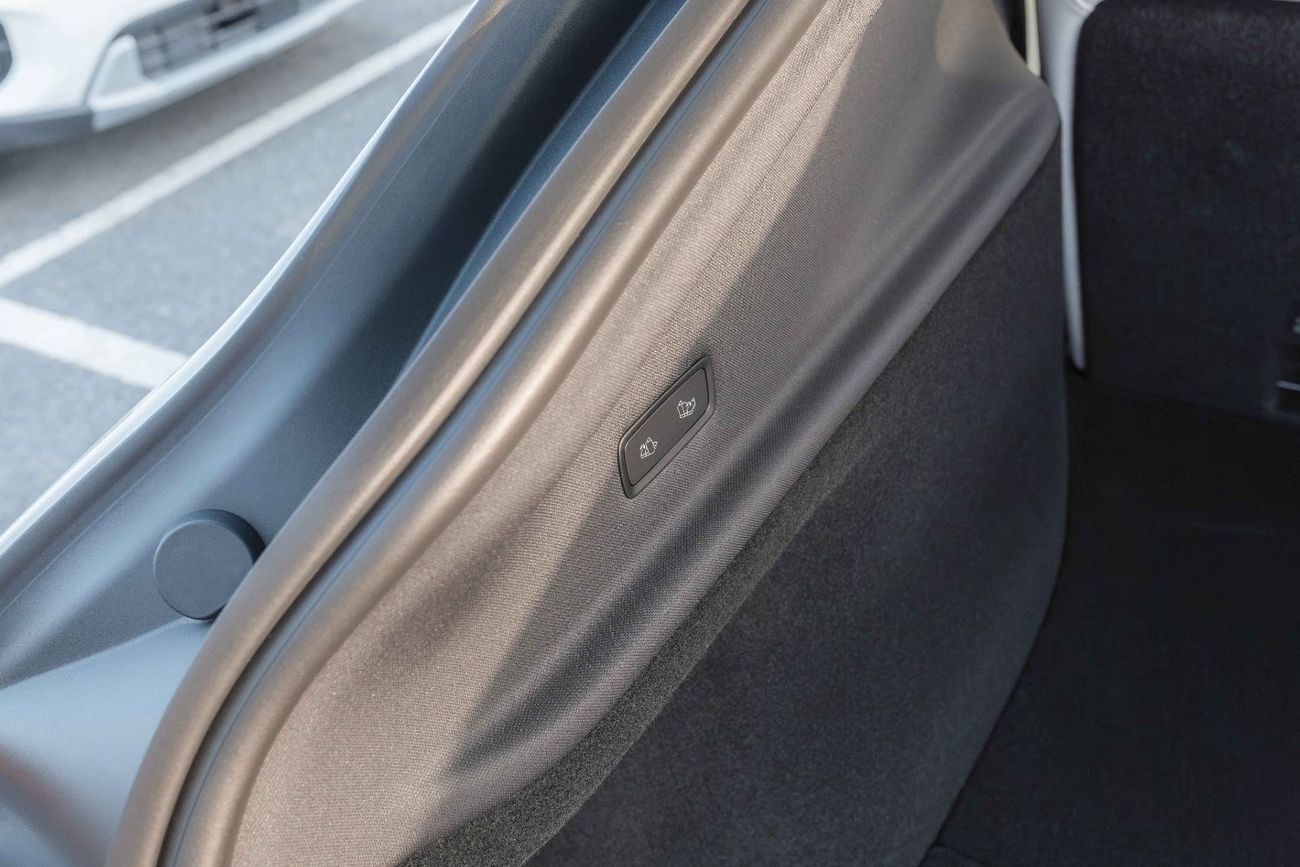 Tesla Model Y Tesla Model Y Long Range (719KM) 2025