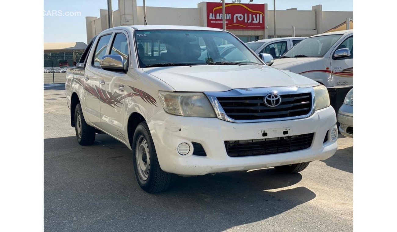 Toyota Hilux 2014 Full Automatic 4x2 Ref#753