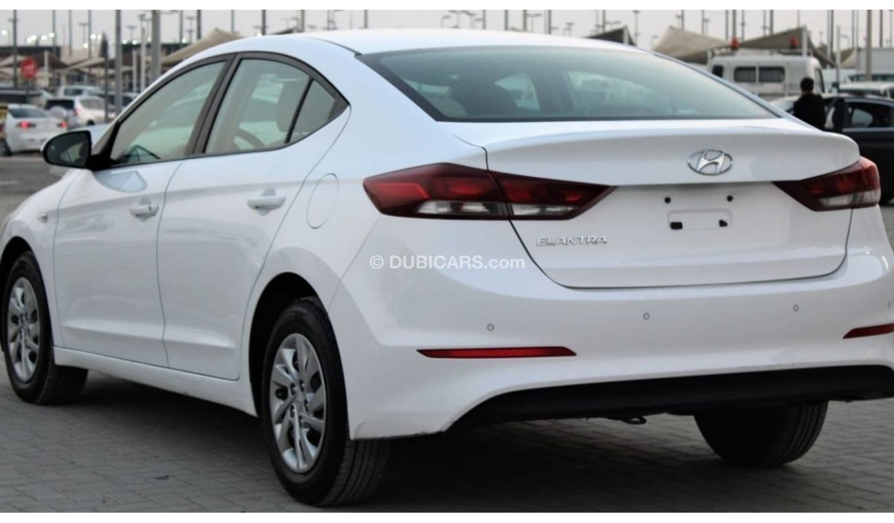 هيونداي إلانترا هيونداي إلنترا 2018 خليجي بحالة ممتازة بدون حوادث نظيفه جدا من الداخل والخارج