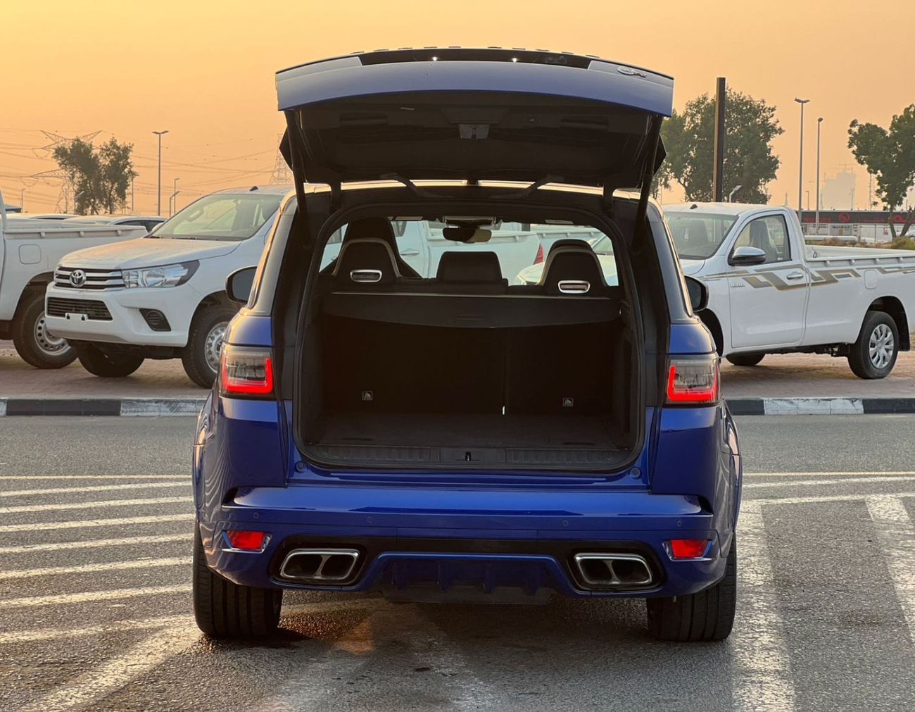 لاند روفر رينج روفر سبورت 2019 Land Rover - Range Rover Sport SVR 5.0L V8 AWD Panoramic- Clean Title - Full Option - Very Well