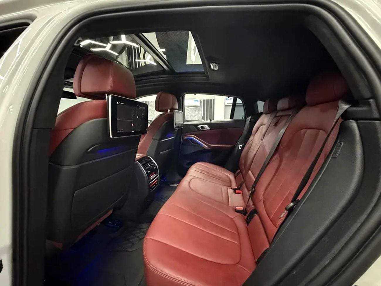 بي أم دبليو X6 XDRIVE M50i