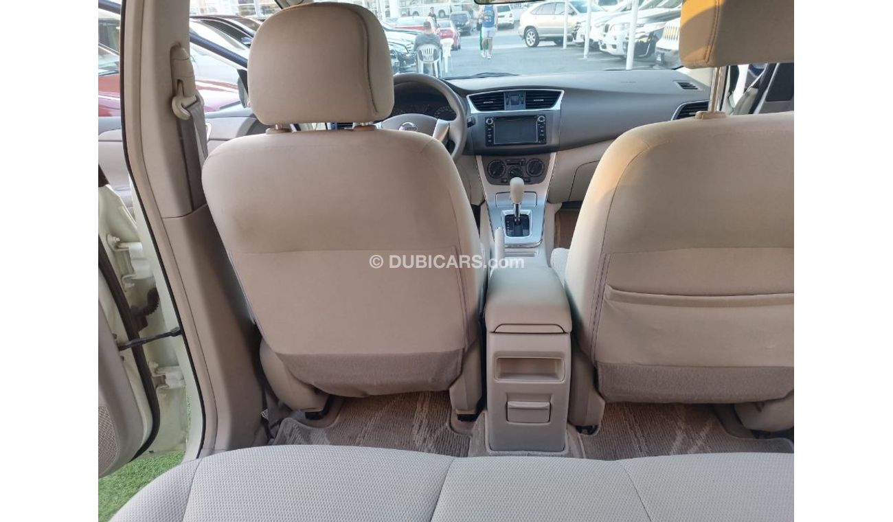 نيسان تيدا خليجى موديل 2013 لون أبيض شاشة كاميرا خلفية بدون حوادث بحالة ممتازة لاتحتاج لأى مصاريف