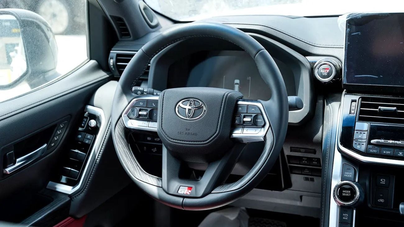 Toyota Land Cruiser GR SPORT hybrid - GCC Specs - Zero KM
