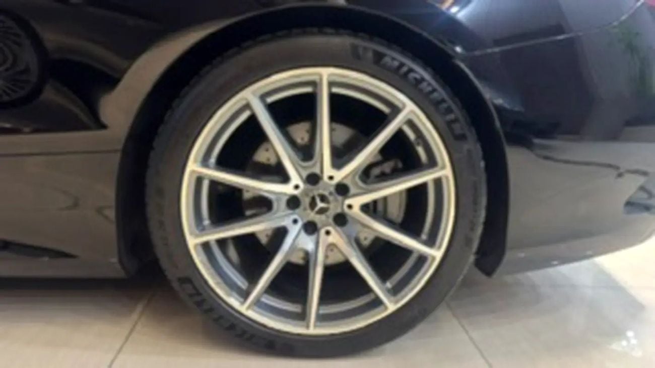 Mercedes Benz S560 S 560 Designo Edition | GCC Specs