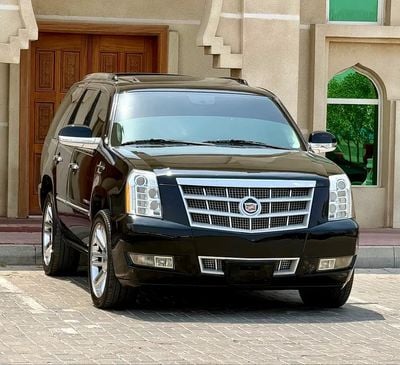 Cadillac Escalade PLATINUM | GCC Specs | Fully Loaded