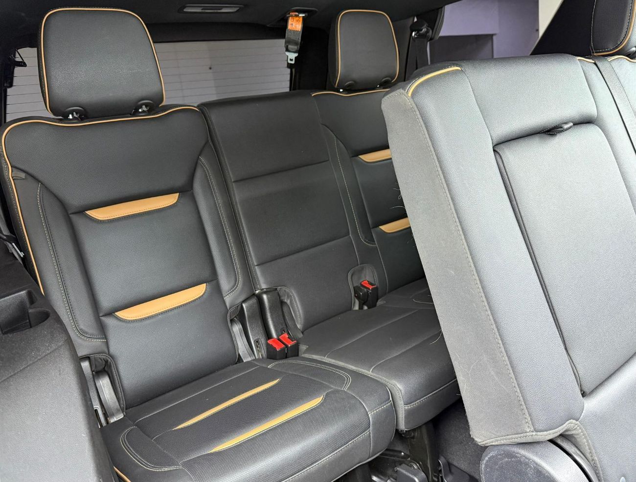 GMC Yukon AT4 5.3L 2022 GMC Yukon AT4, Warranty, Full Service History, Fully Loaded, Excellent Condition, GCC