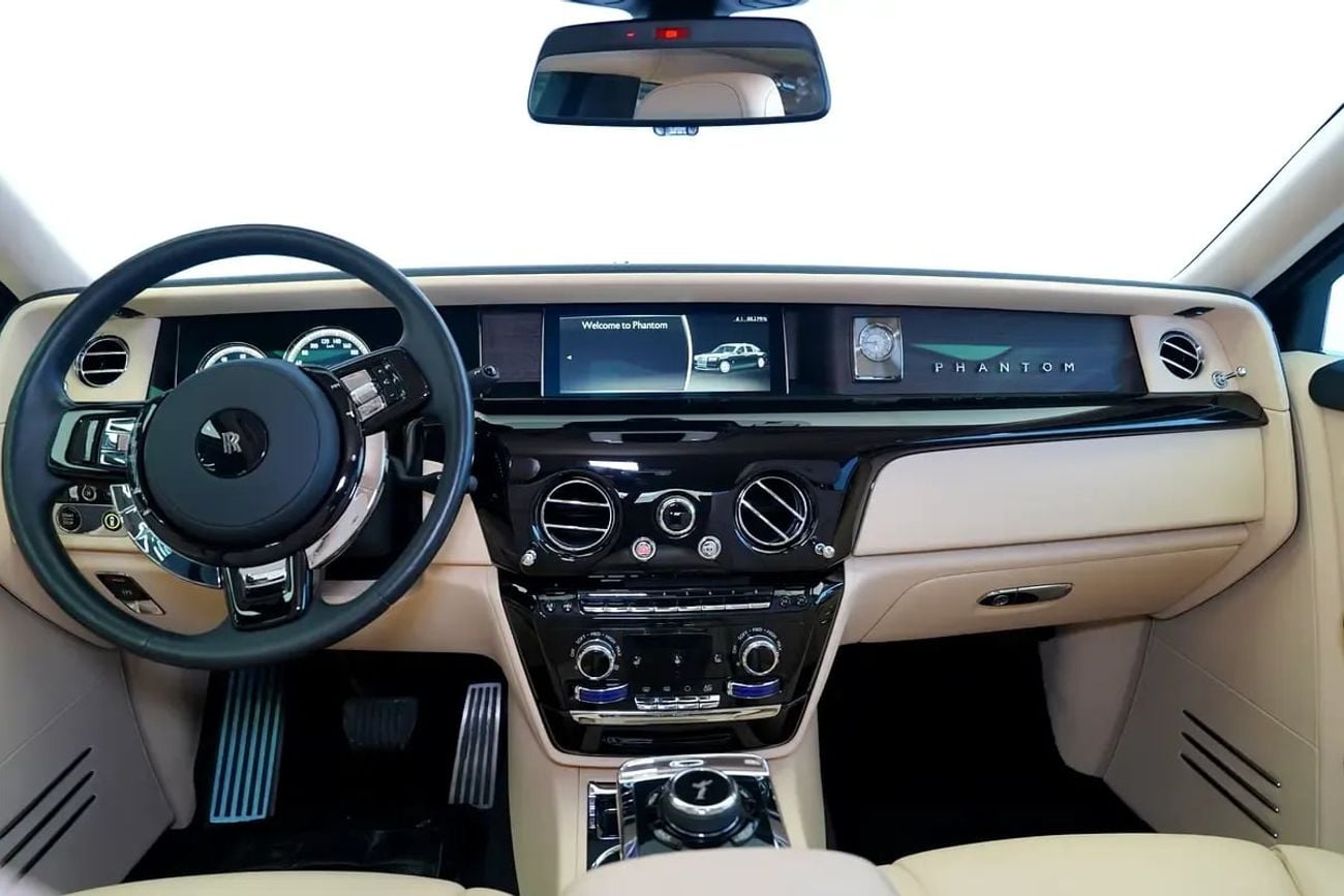 رولز رويس فانتوم SWB Std 6.8L