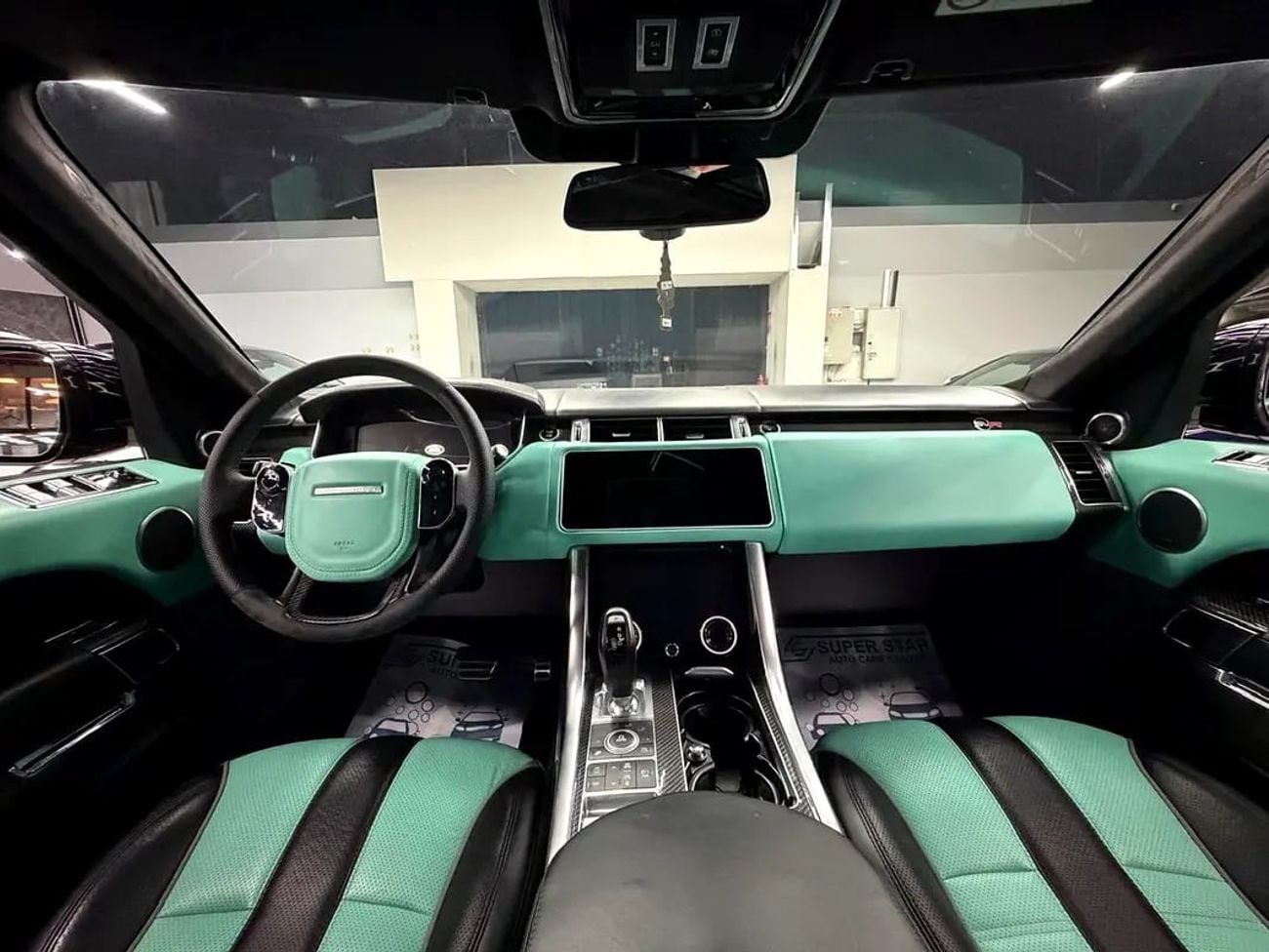 Land Rover Range Rover Sport SVR