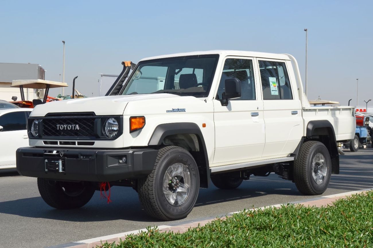 Toyota Land Cruiser TOYOTA LAND CRUISER 79 SERIES 4.5L DOUBLE CABIN 4WD DIESEL 2024 | AUDIO PLAYER | ALLOY WHEELS | WINC