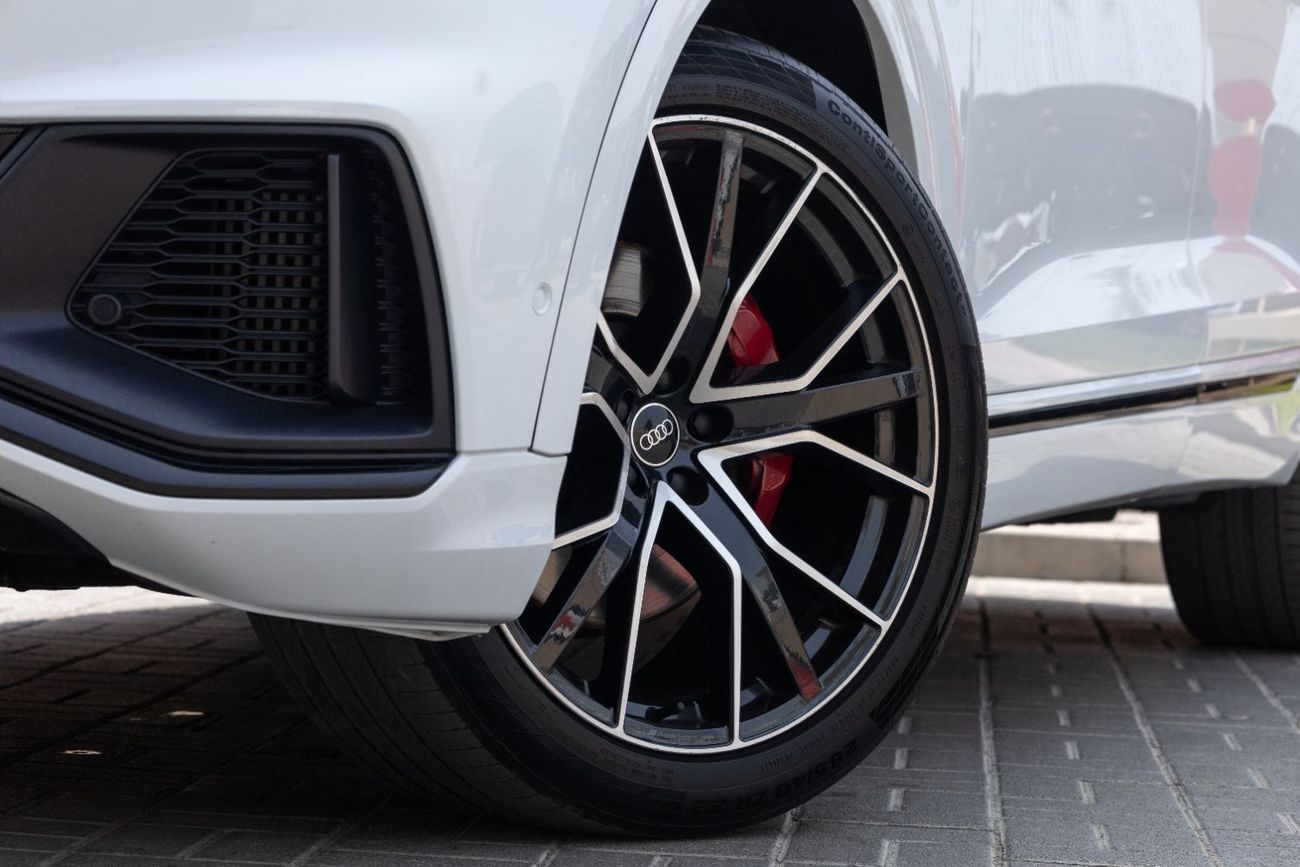 Audi Q8 55 TFSI quattro S-Line 3.0L (340 HP)