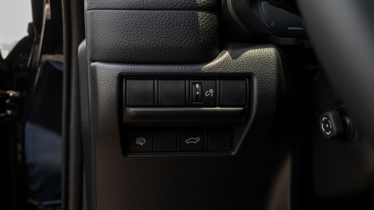 تويوتا برادو Toyota Prado Premium 2.4L petrol MY 2025