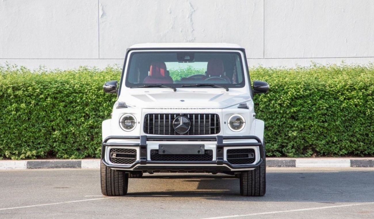 Mercedes-Benz G 63 AMG AMG Night Pack Carbon/GCC/2 years Warranty. Local Registration +5%