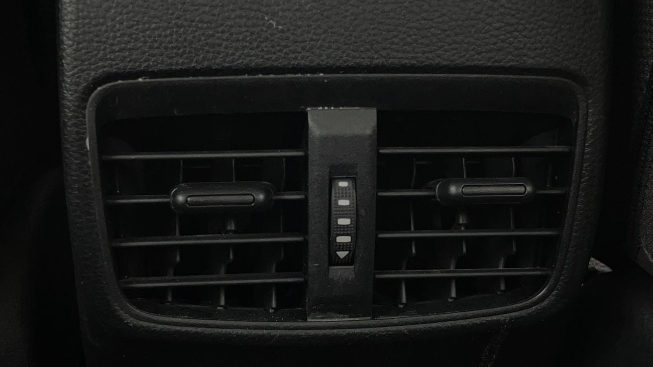 تويوتا كورولا XLI 1.6 | بدون دفعة مقدمة | اختبار القيادة في المنزل