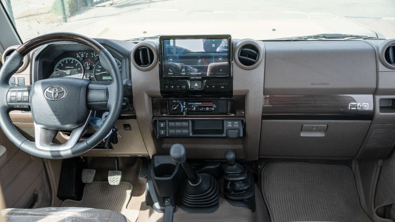 Toyota Land Cruiser Pick Up 2025 Toyota LC79 SC 4.0L Petrol MT