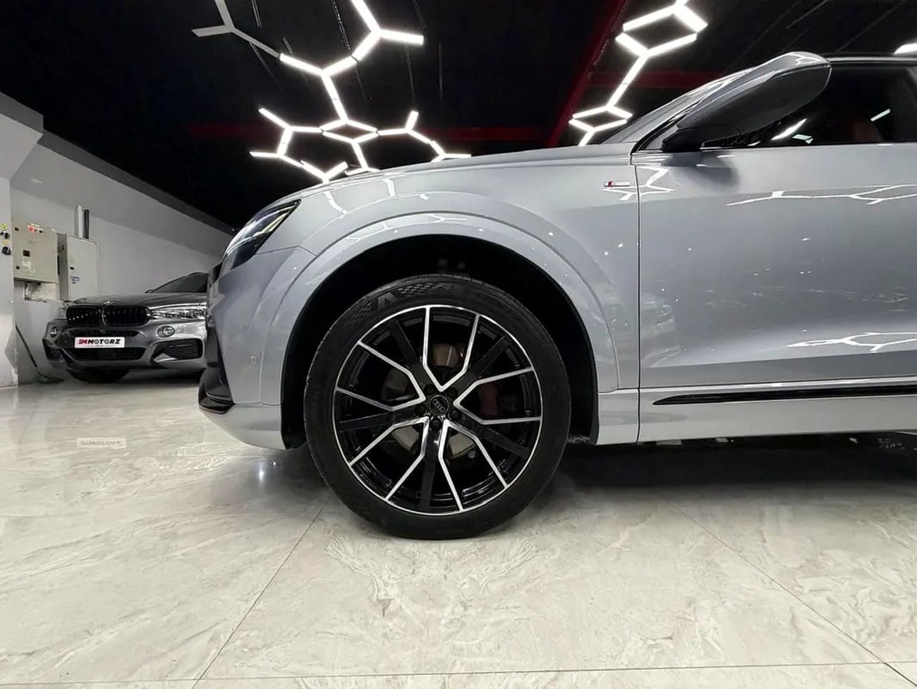 Audi Q8 55 TFSI S-LINE
