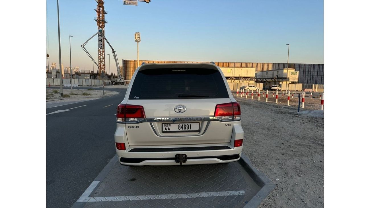 تويوتا لاند كروزر GXR