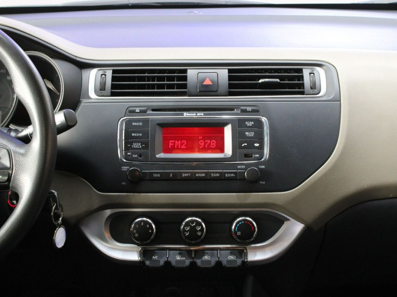 Kia Rio Hatchback | GCC