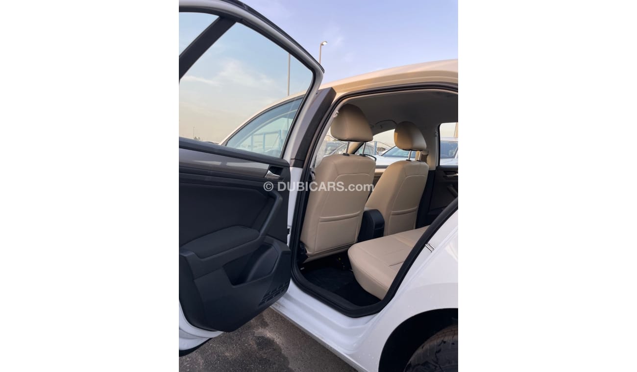 Volkswagen Bora VOLKSWAGEN BORA FWD 2022