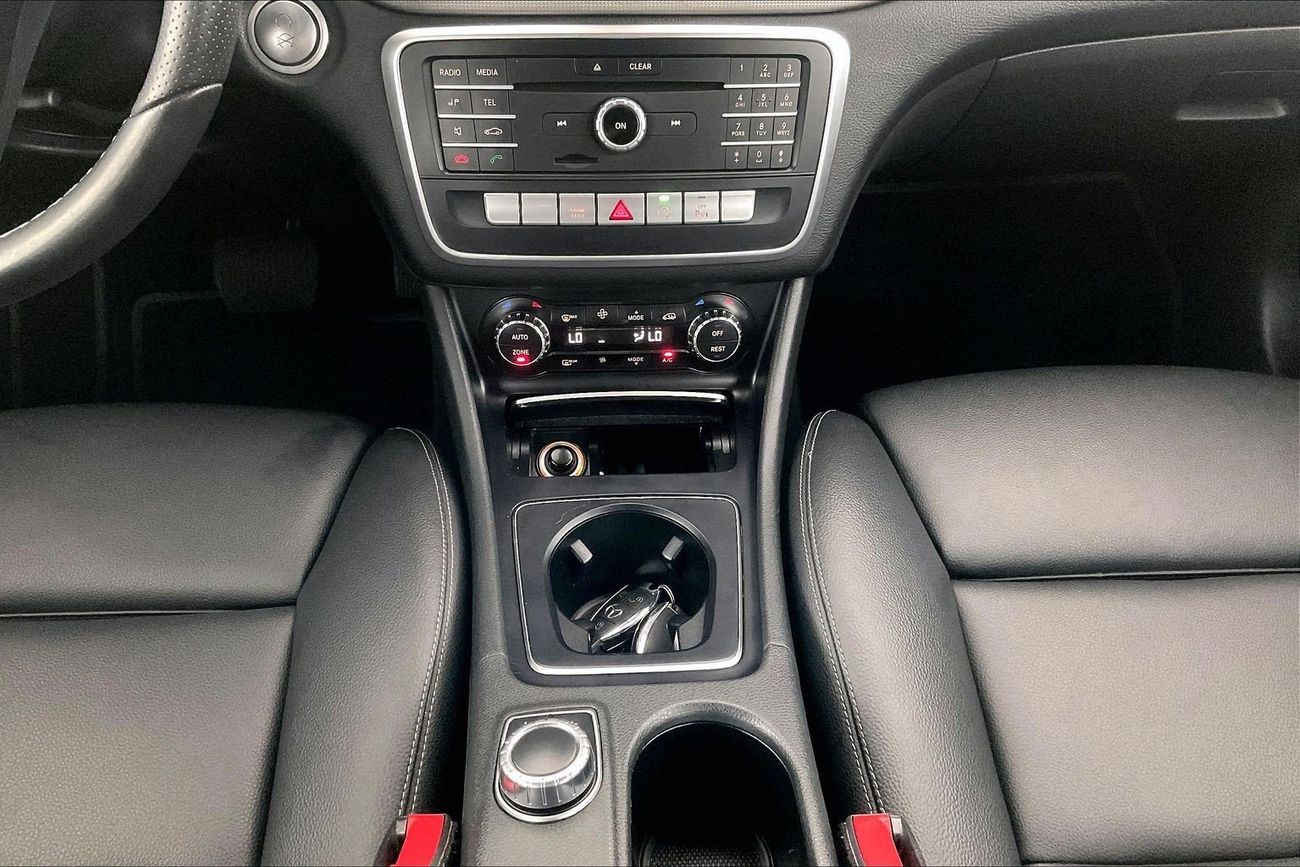 مرسيدس بنز CLA 200 Standard | National Day Celebration | شامل الضمان | 0 ﺪﻔﻋﺓ ﺃﻮﻟﻯ