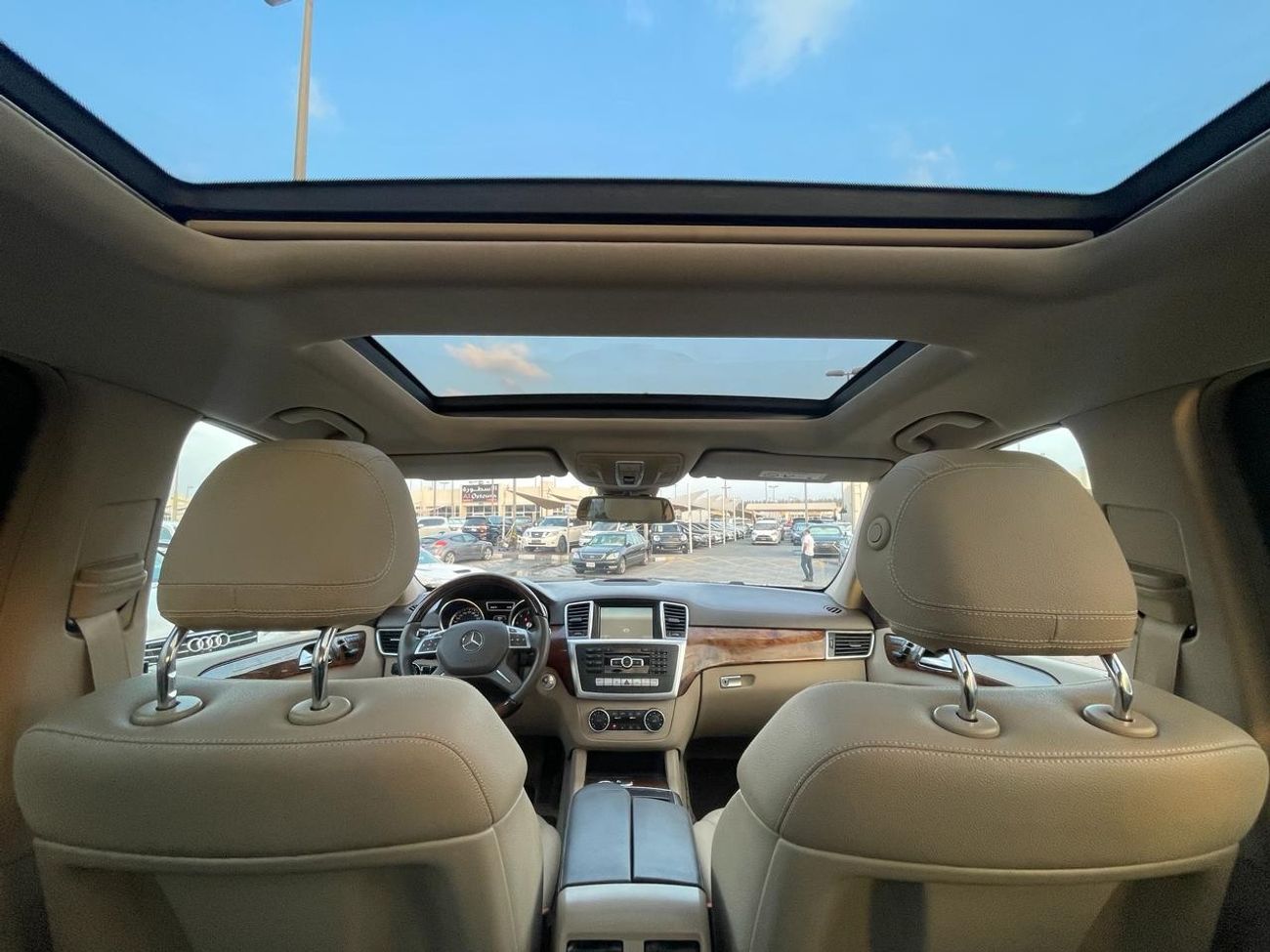 Mercedes-Benz ML 400 AMG Mercedes ML 400_Gcc_2015_Excellent_Condition _Full option