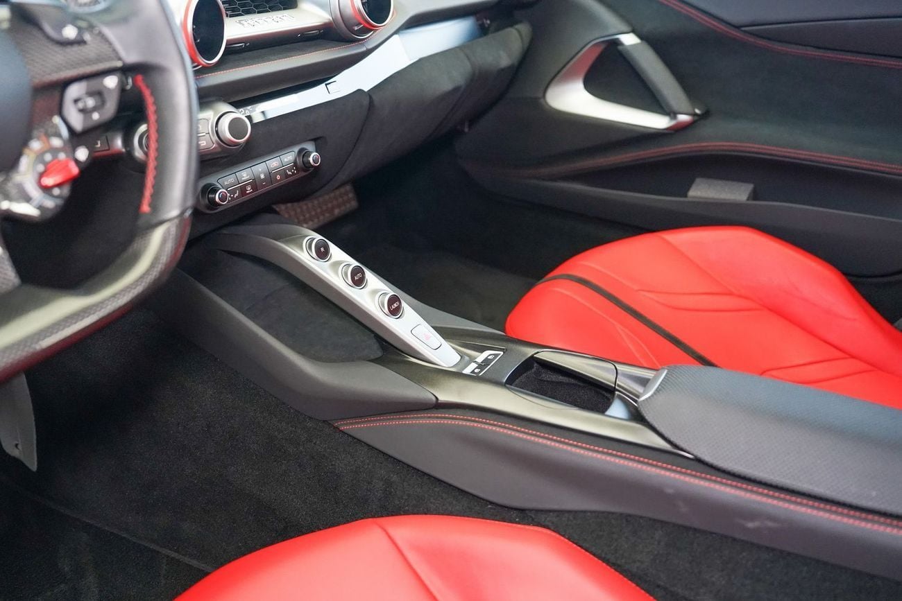 فيراري 812 GTS SUPERFAST