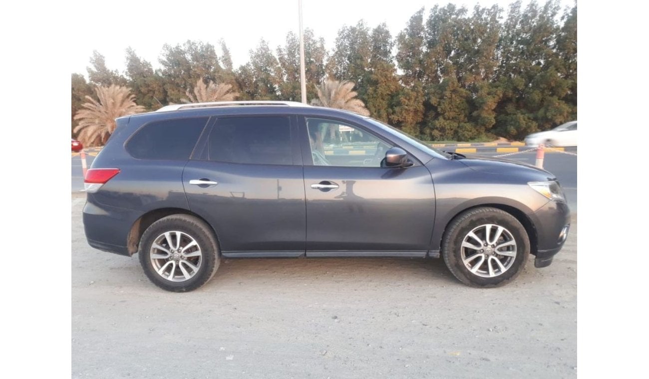 Nissan Pathfinder 2013 For Urgent Sale 4WD Passing Report from Dubai RTA