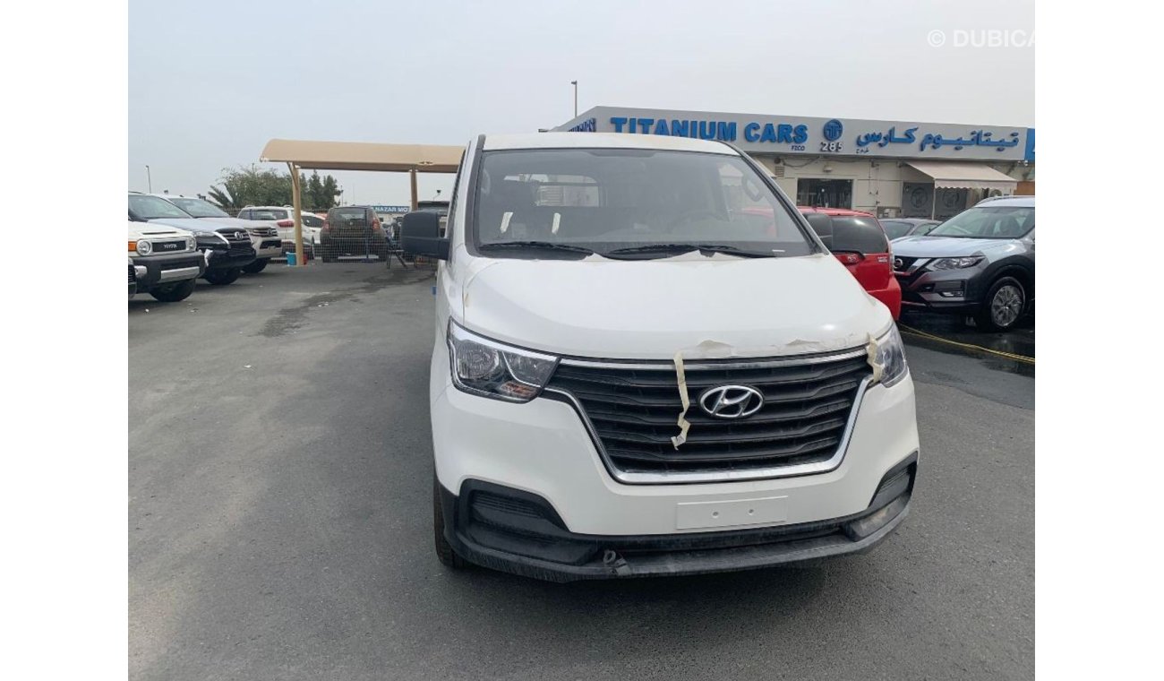 هيونداي H-1 H1 Cargo Van With 5 Seats Manual